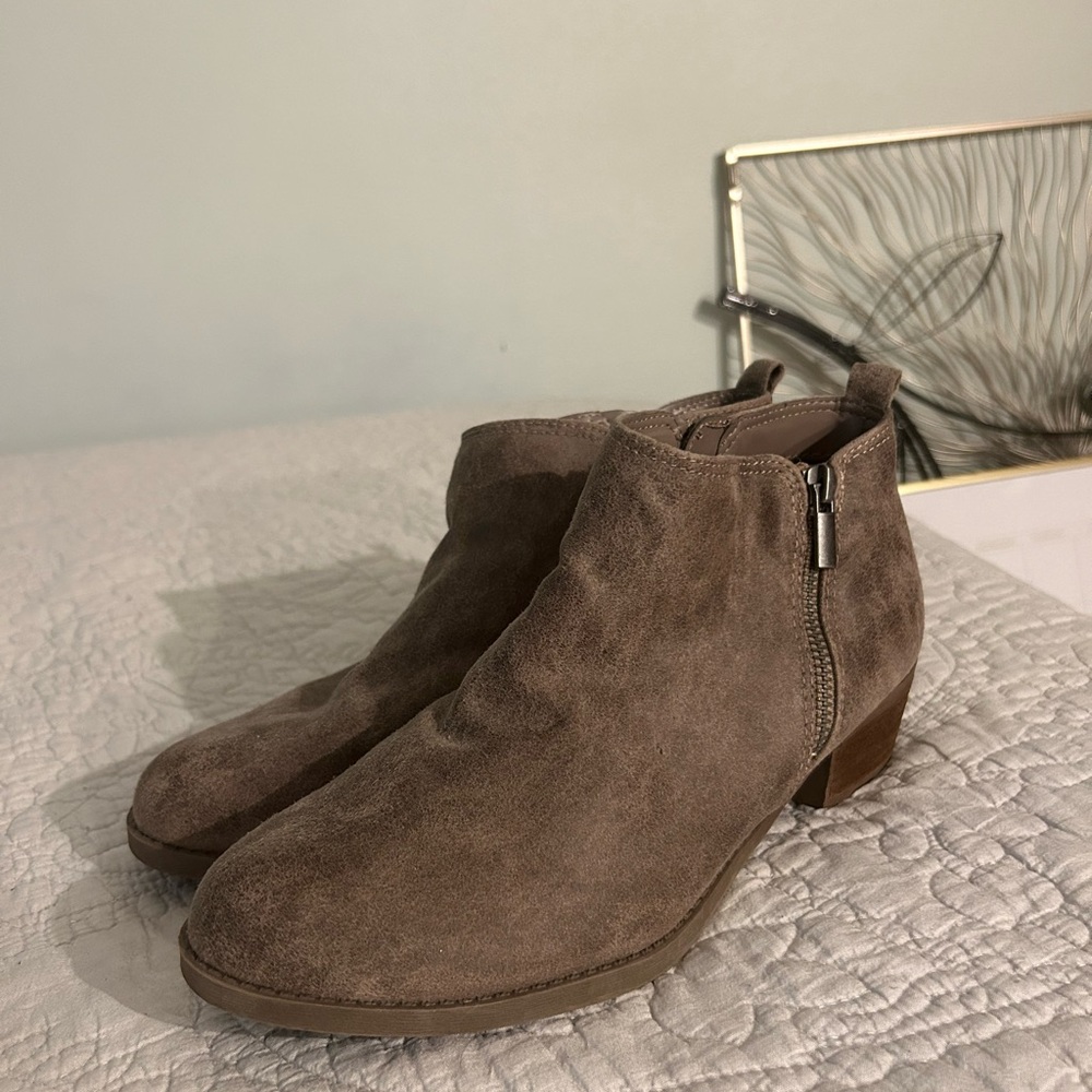 Ankle boots